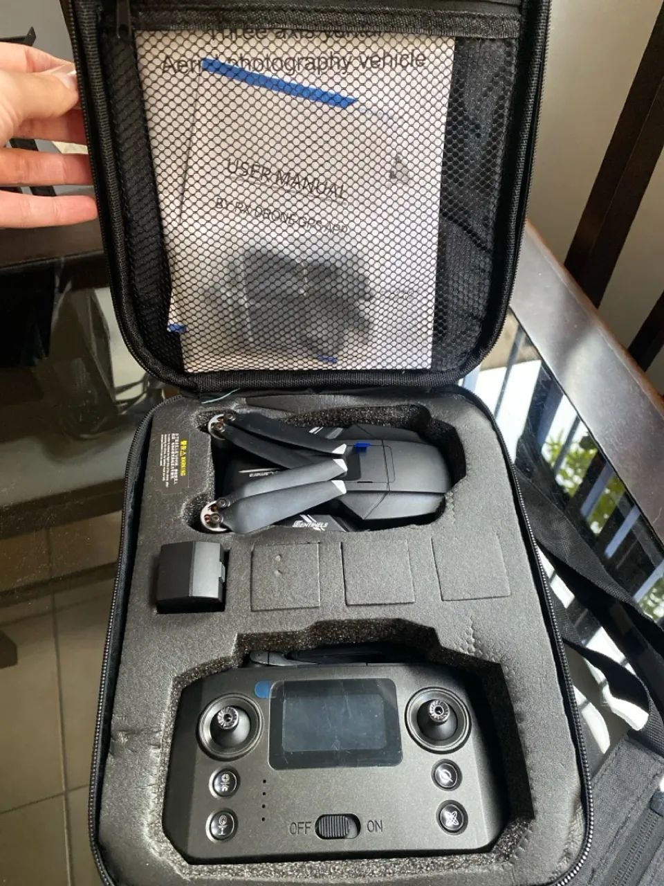 Drone com câmera, controle e acessórios