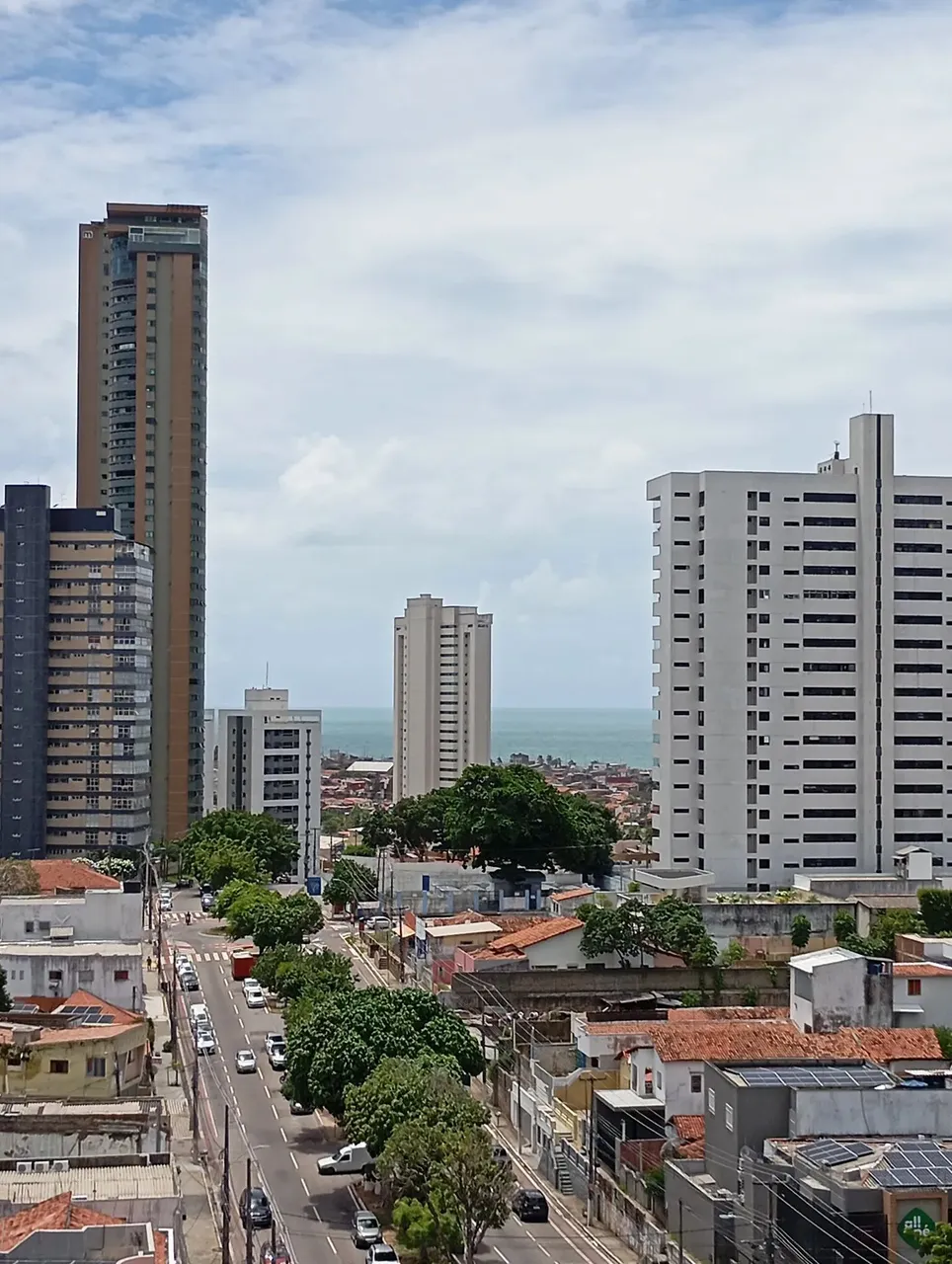 Apartamento em Petrópolis 195m2 por 415. reais