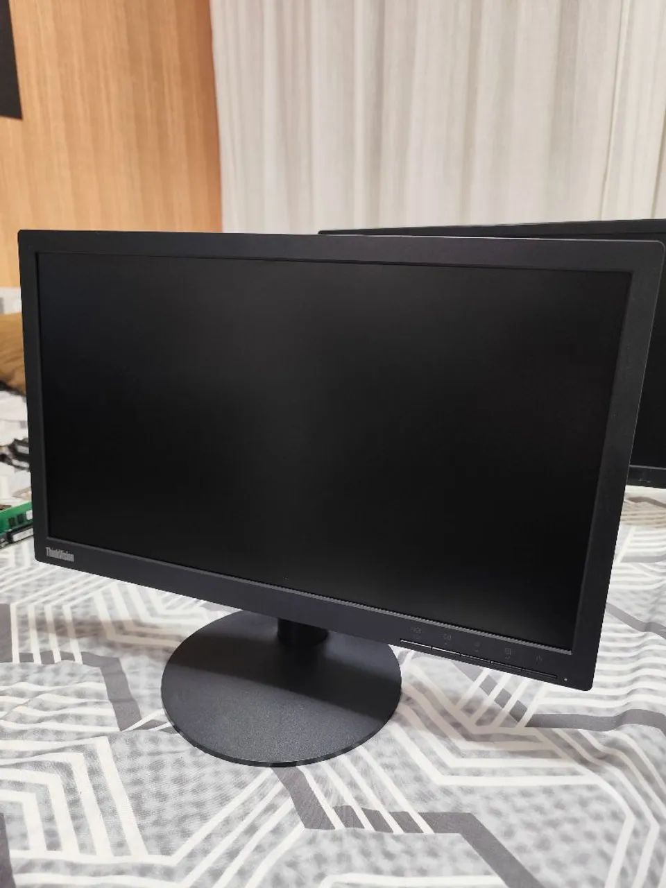 Monitor 20 inches Lenovo64385504510721124