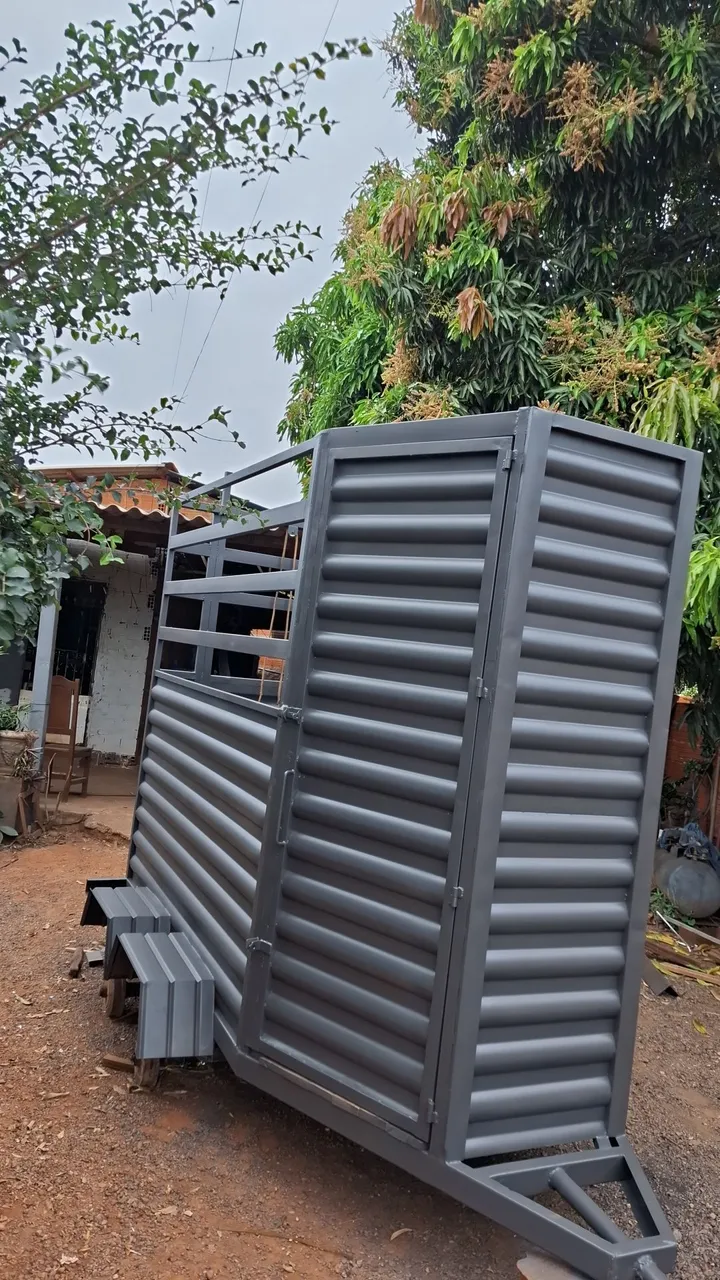 Fabricamos carretinha trucada pra carga viva aparti de 8000