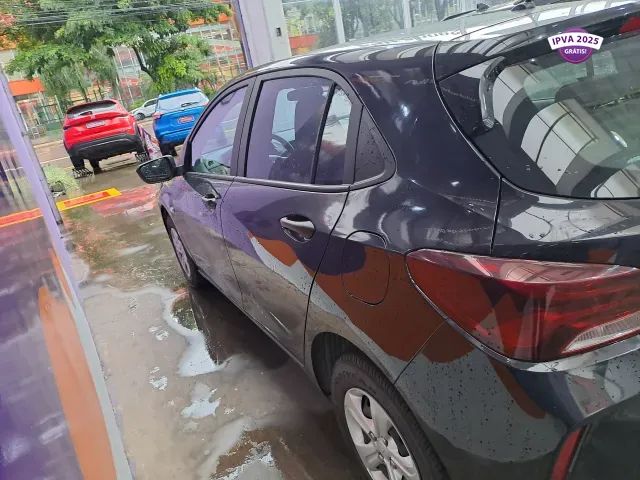 Chevrolet Onix 1.0 - Foto 4