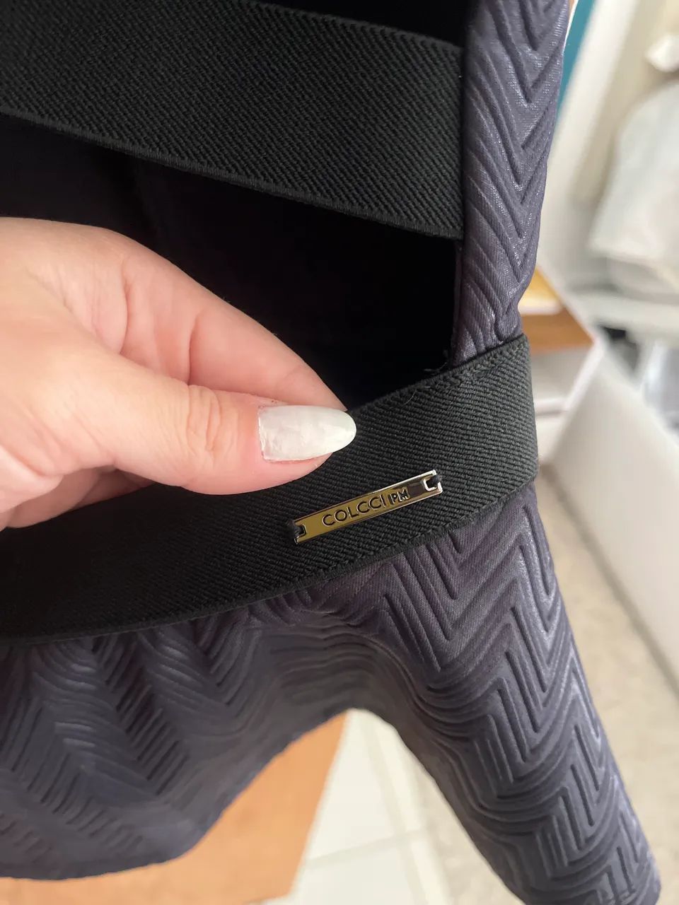Regata Colcci detalhes nas costas  - Foto 3