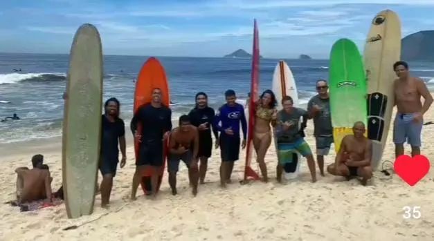 Quer aprender a surfar ?