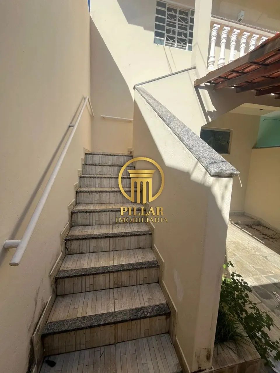 CASA DISPONÍVEL PARA LOCAÇÃO NO BAIRRO SAGRADA FAMÍLIA - MONTES CLAROS/MG