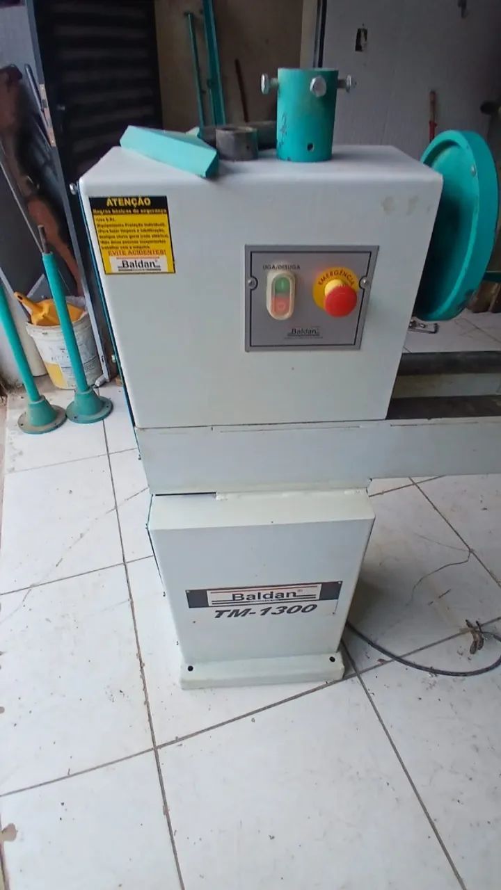 Torno Baldan 1300mm 2cv Para Madeira - Foto 2