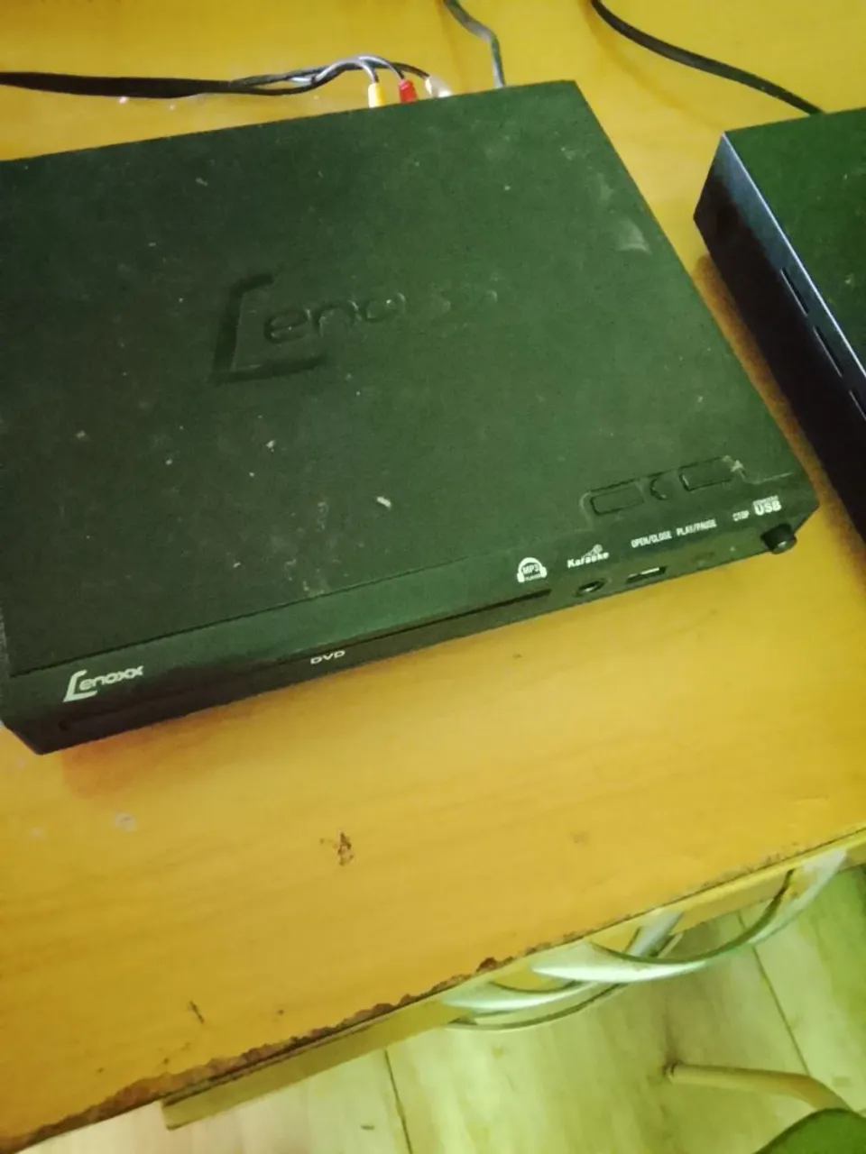 Vendo DVD sem controle