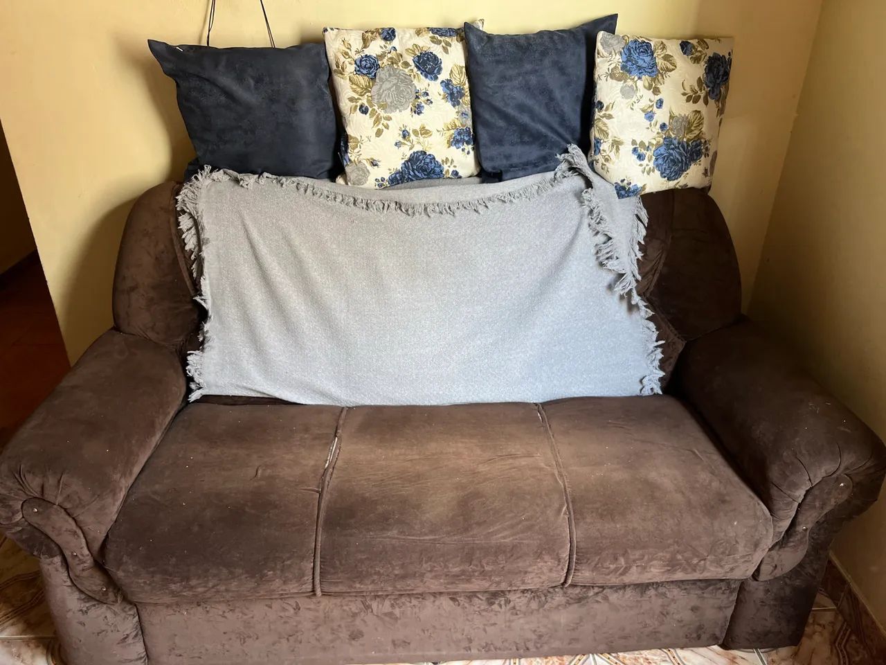 Sofá e rack64750671242881120