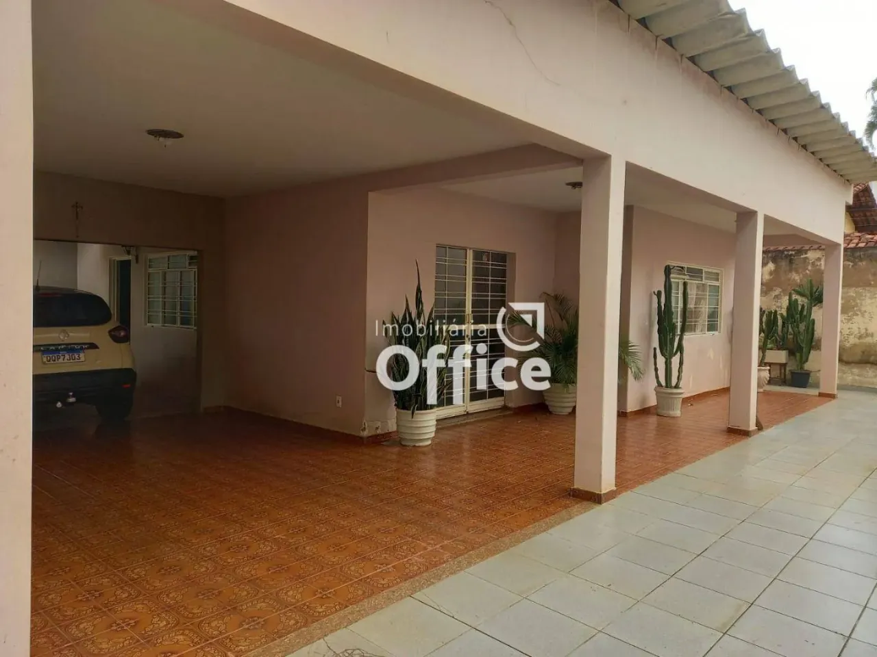 Casa com 3 quartos à venda, 300 m² por R$ 750.000 - Jardim Bandeirante - Anápolis/GO