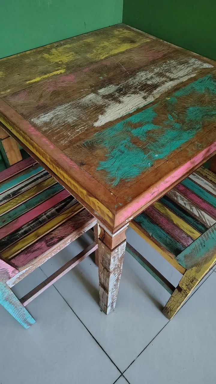 Oferta relâmpago! Mesa rústica com 2 cadeiras  - Foto 2