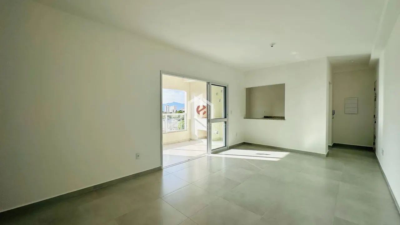 Apartamento com 2 dormitórios sendo 1 suíte no condomínio Edifício Lyon em Taubaté.