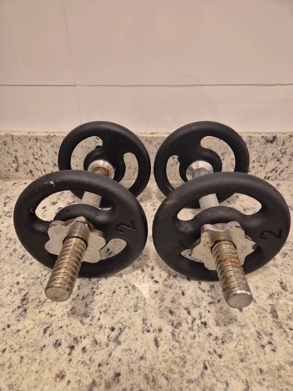 Halteres par com anilhas de 2kg - Foto 3