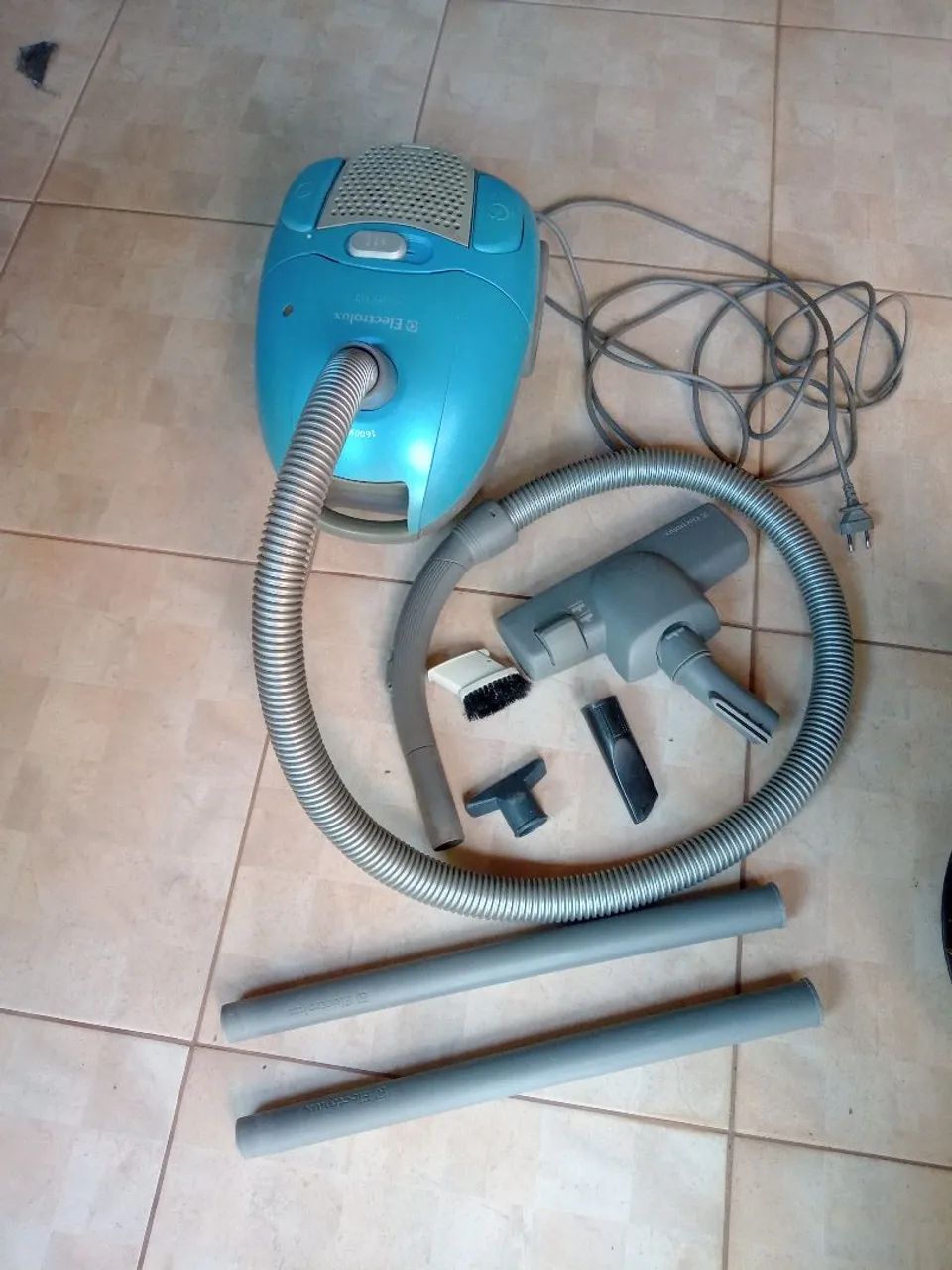 Aspirador de Pó Electrolux - Ingenio 1600 W - Foto 3