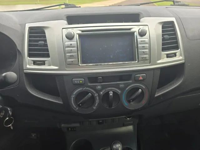 Toyota Hilux CD SRV 4x4 Diesel - Prata  Repasse - Foto 2