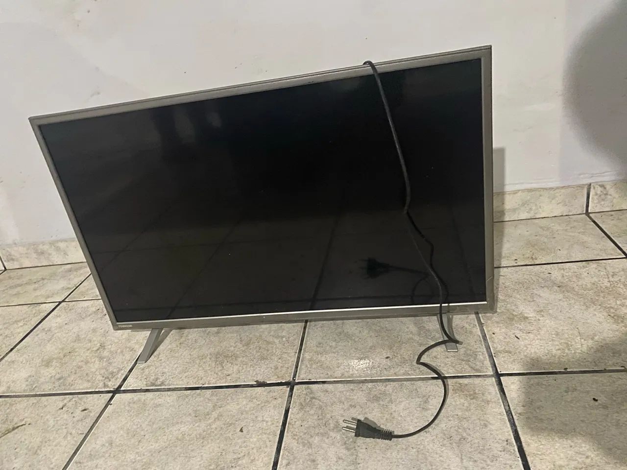 TV Toshiba 32 polegadas-DESMANCHE