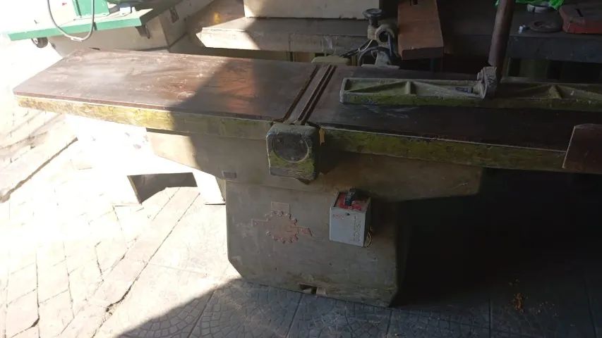 Vendo Desempenadeira / Galopa / Plaina