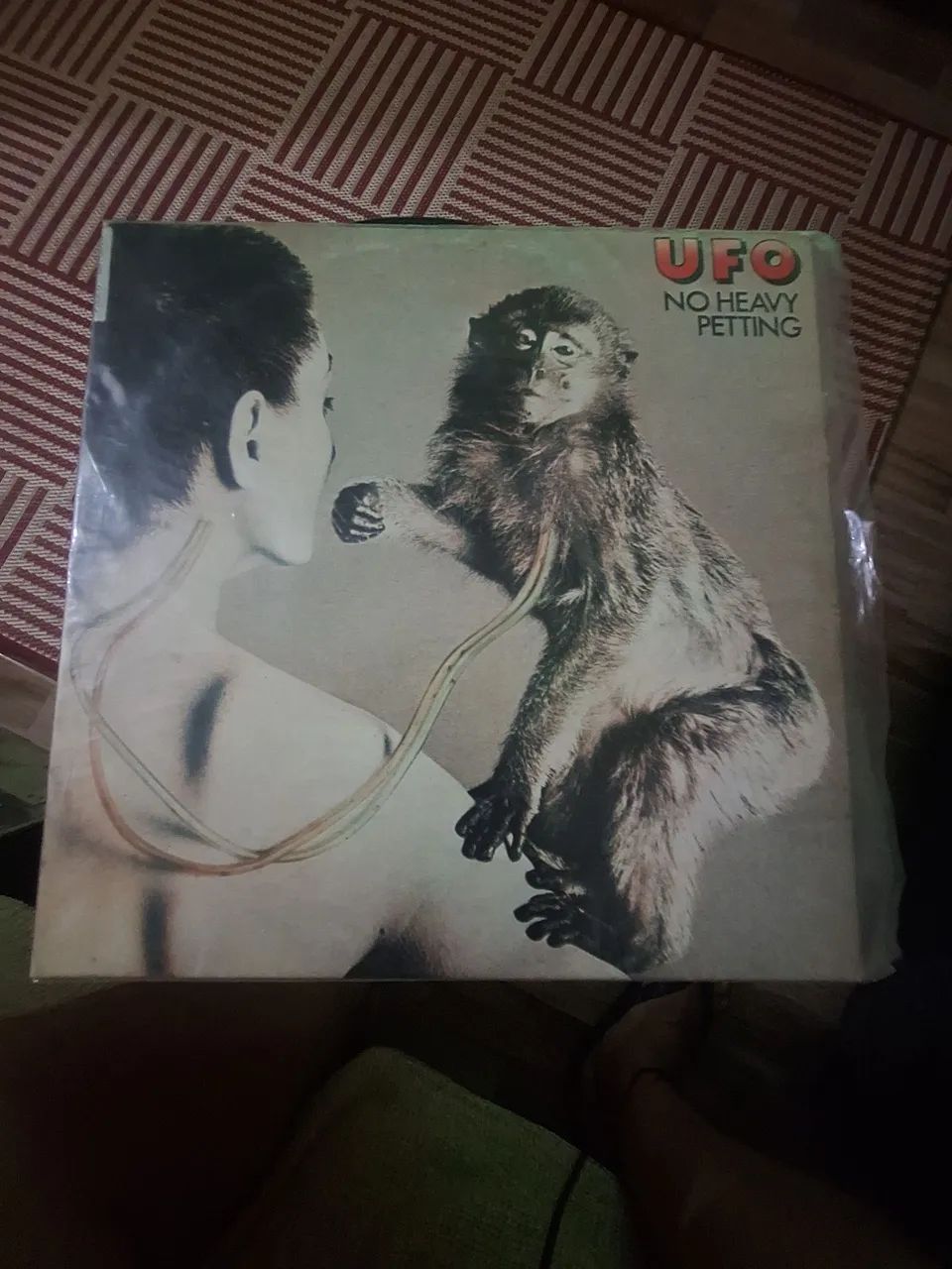 Lp UFO No heavy petting (1976), original de época. Estado de novo
