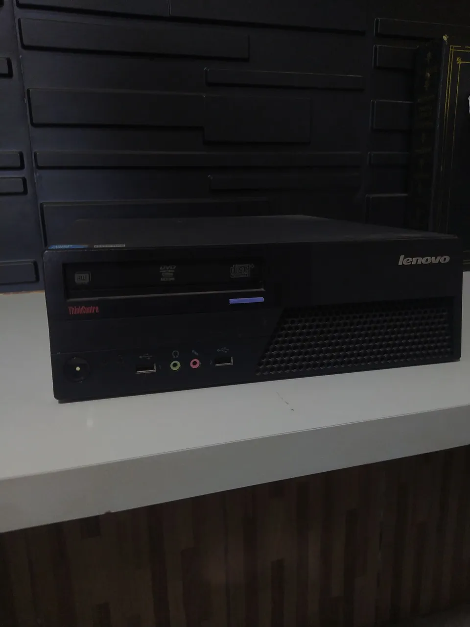 Computador Lenovo ThinkCentre - Desempenho Confiável