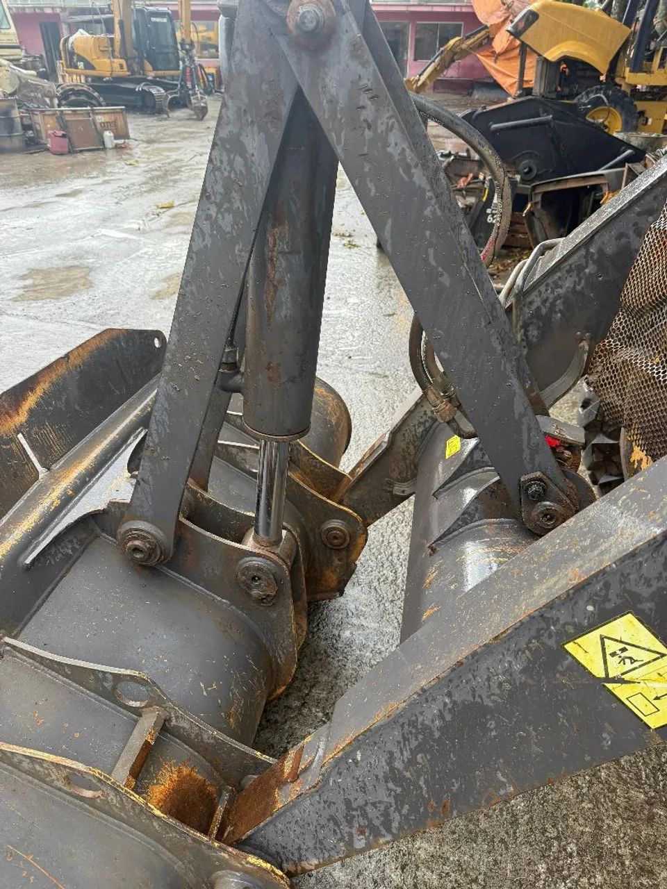 Retroescavadeira volvo BL 60 b - Foto 3