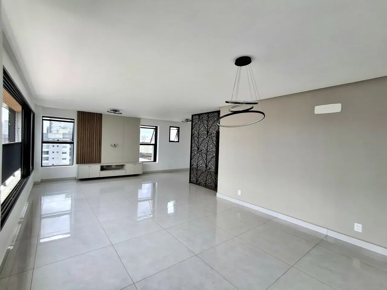 Apartamento para alugar com 3 suítes, 202m², andar inteiro, elevador privativo e lazer com - Foto 4