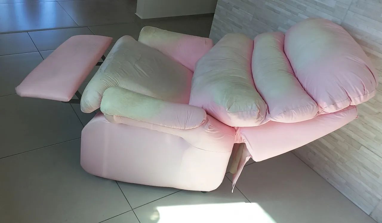 Poltrona reclinavel. 