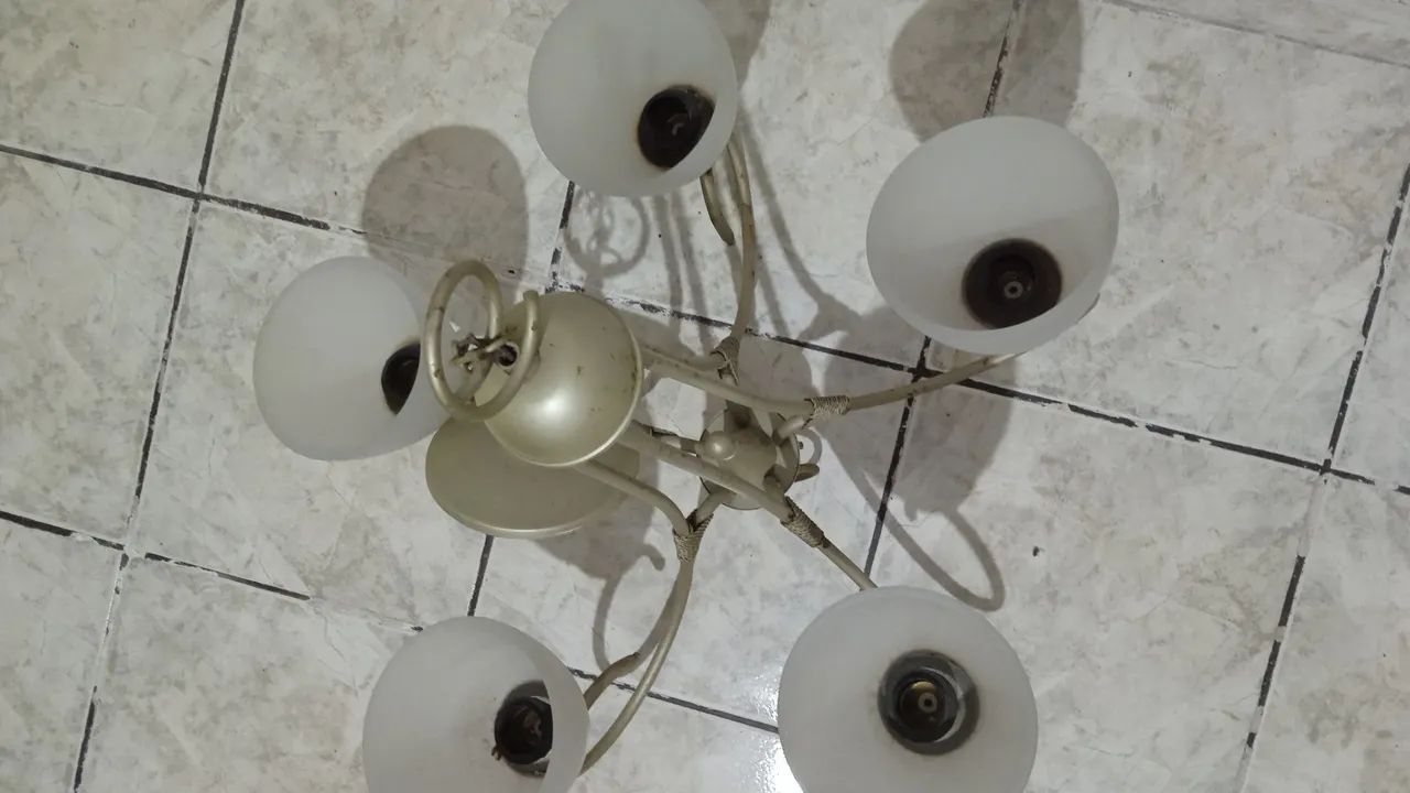 Lustre com 5 Cubas de vidros  - Foto 4