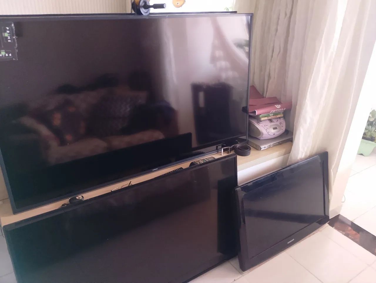 Tvs "com defeito pra concertar ou aproveitar peça 