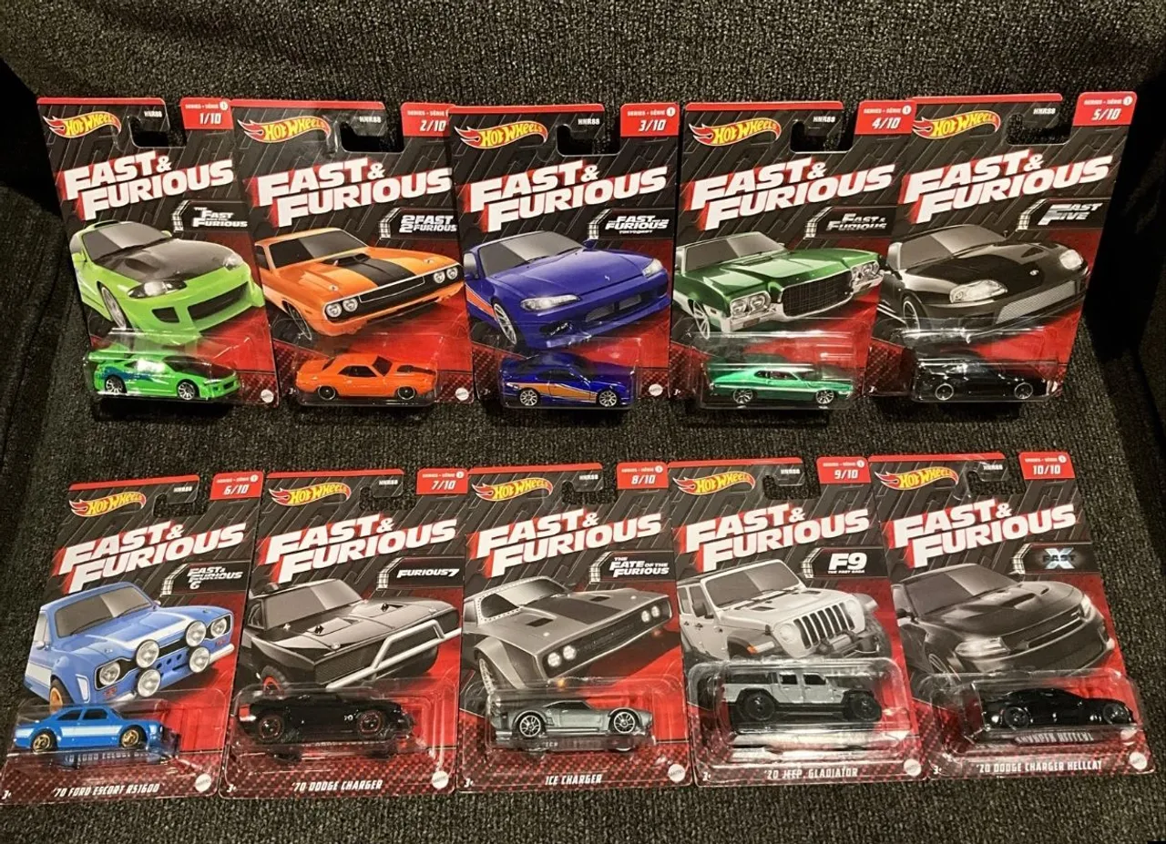 Set Hot Wheels Velozes e Furiosos 2022 - Conjunto Completo com 10