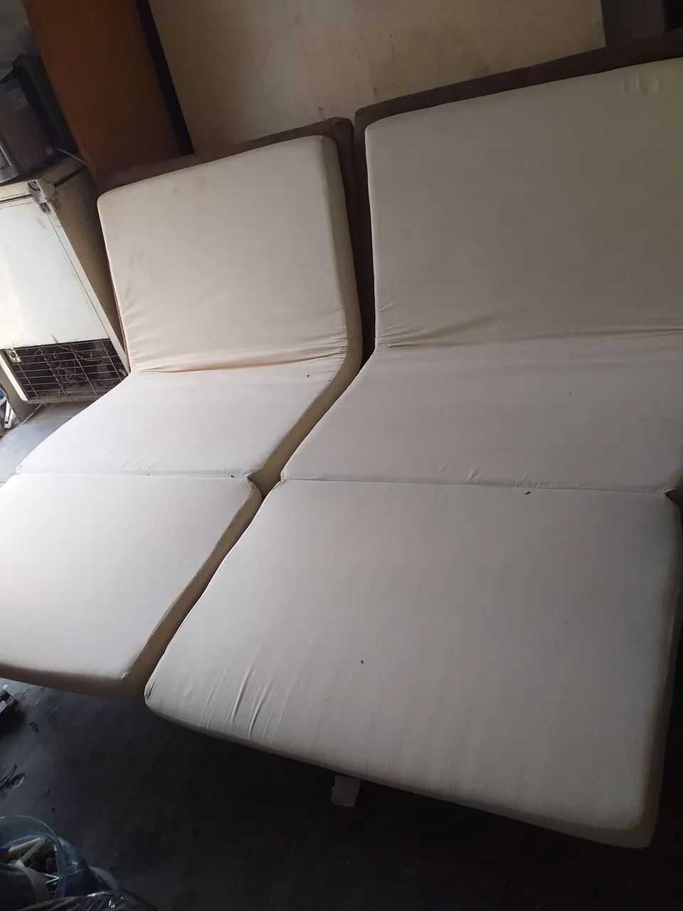 Ótimo sofá cama estrutura de aço troco algum do meu interesse  - Foto 2