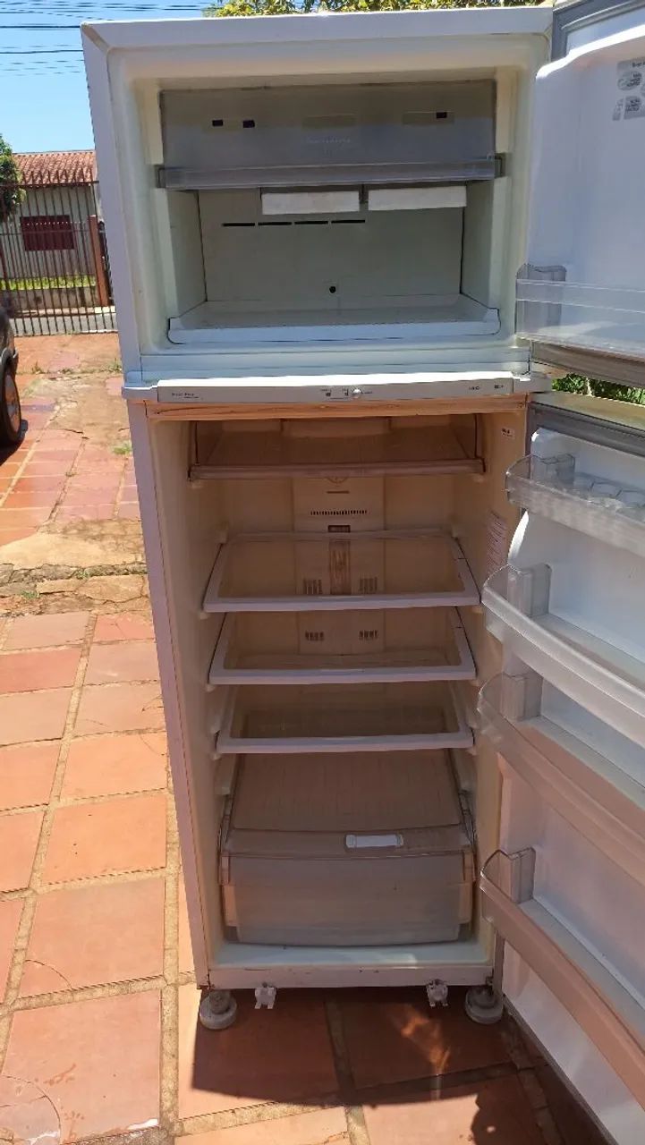 Geladeira Brastemp 340 litros Frost Free  - Foto 5