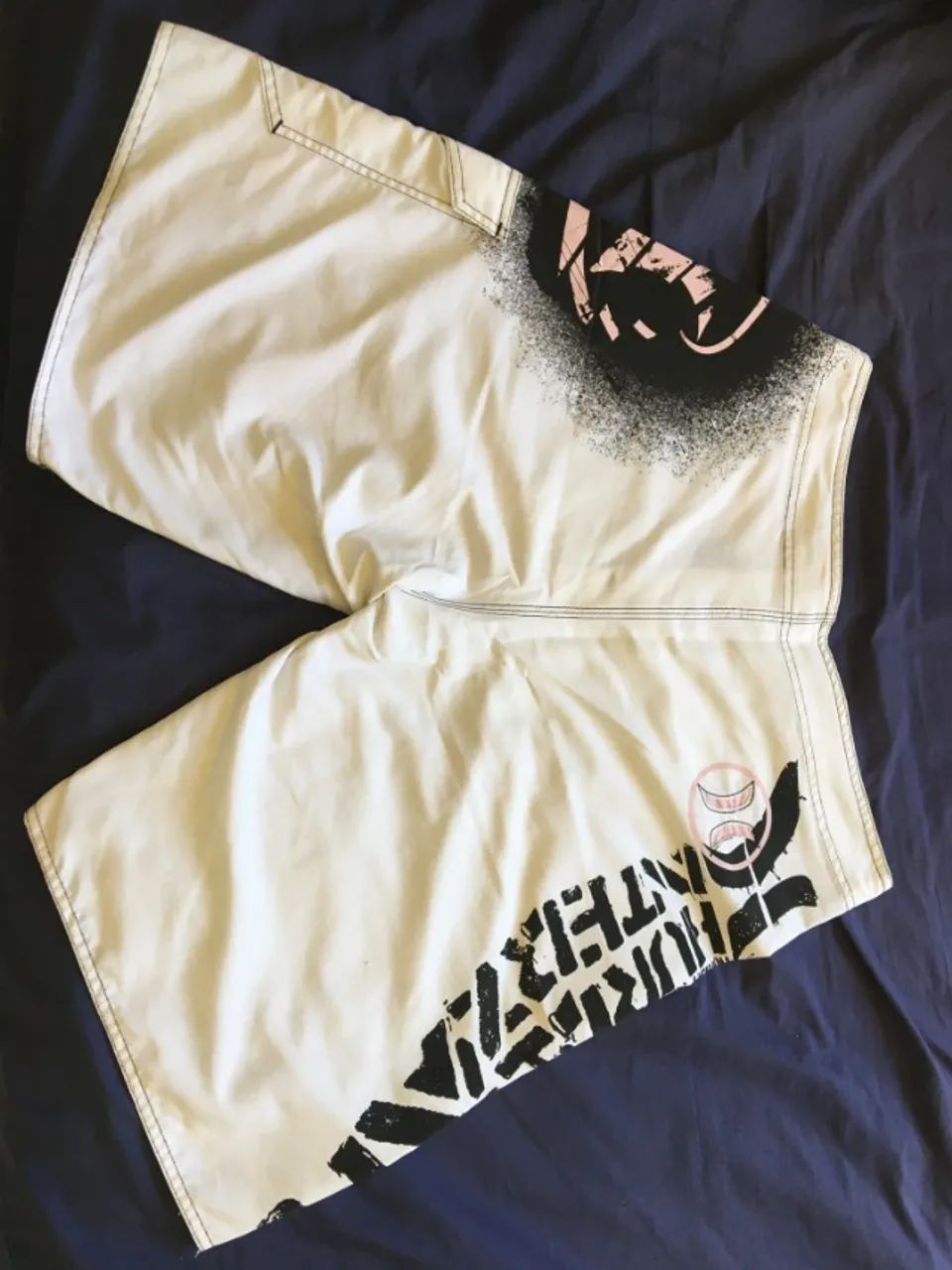 Bermuda Hurley - Foto 2