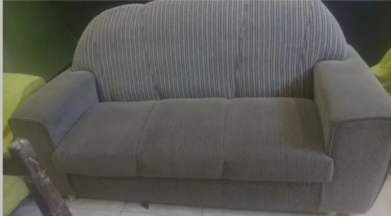 Sofá 2 e 3 lugares 