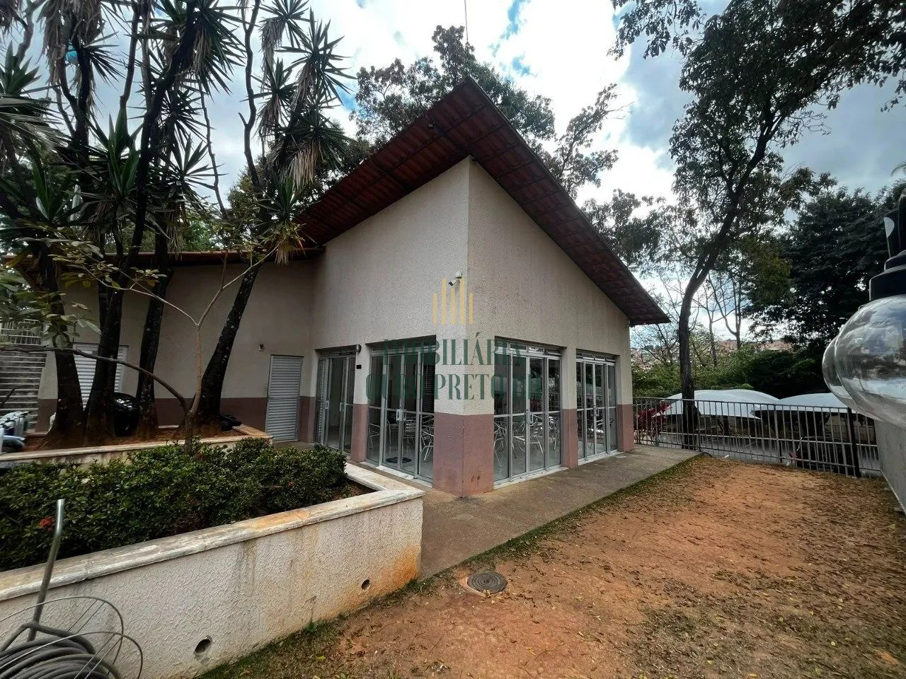Oportunidade na Pampilha- 2 quartos - Foto 2