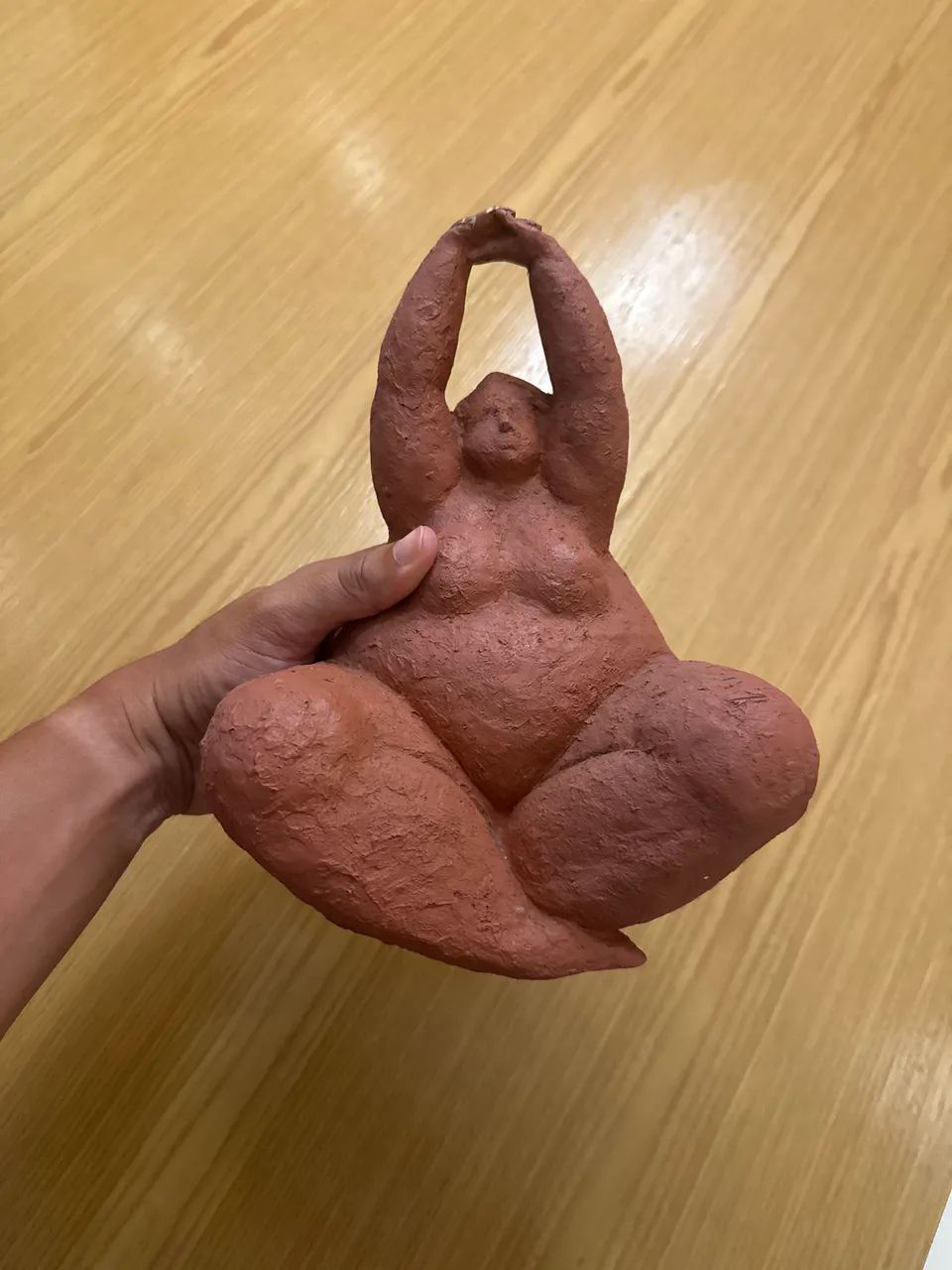 Objeto decoração de mulher gorda sentada - Foto 5