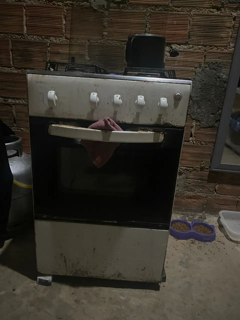 Fogão e geladeira 