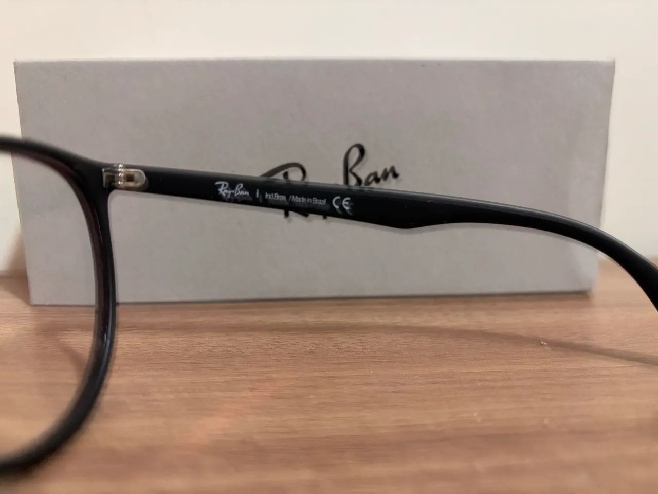 Armaç ão de óculos Ray Ban - Foto 2
