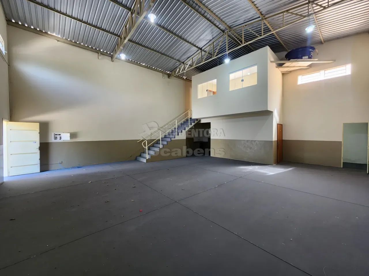 Salão Comercial Padrão - Foto 2