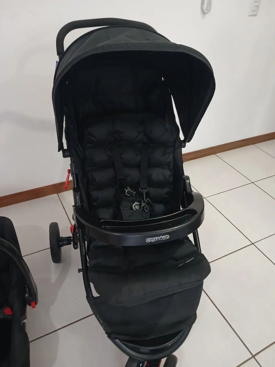 Vendo carrinho e bebê conforto - Foto 3