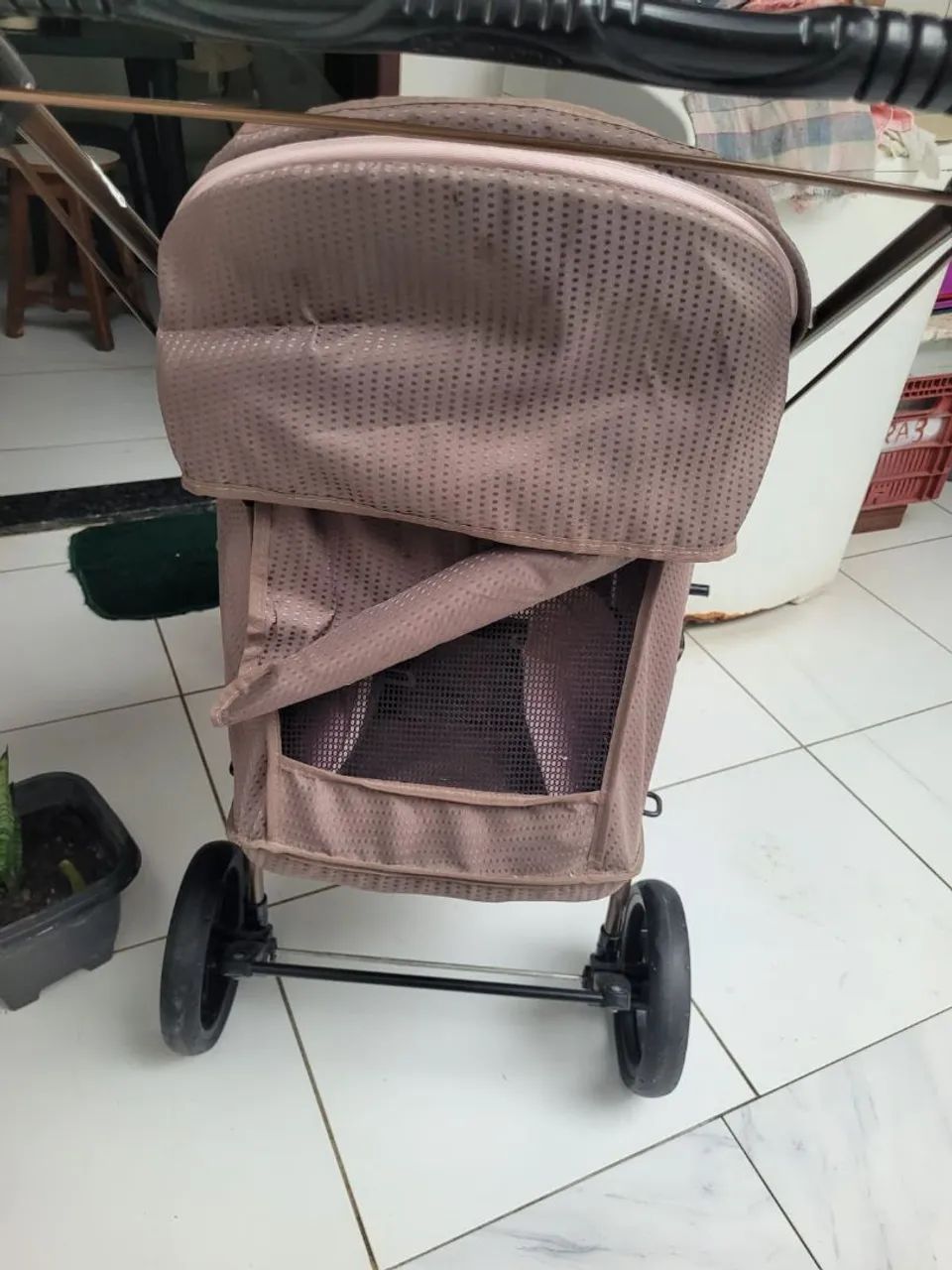 Cadeira de alimentação e carro de bebê  - Foto 5
