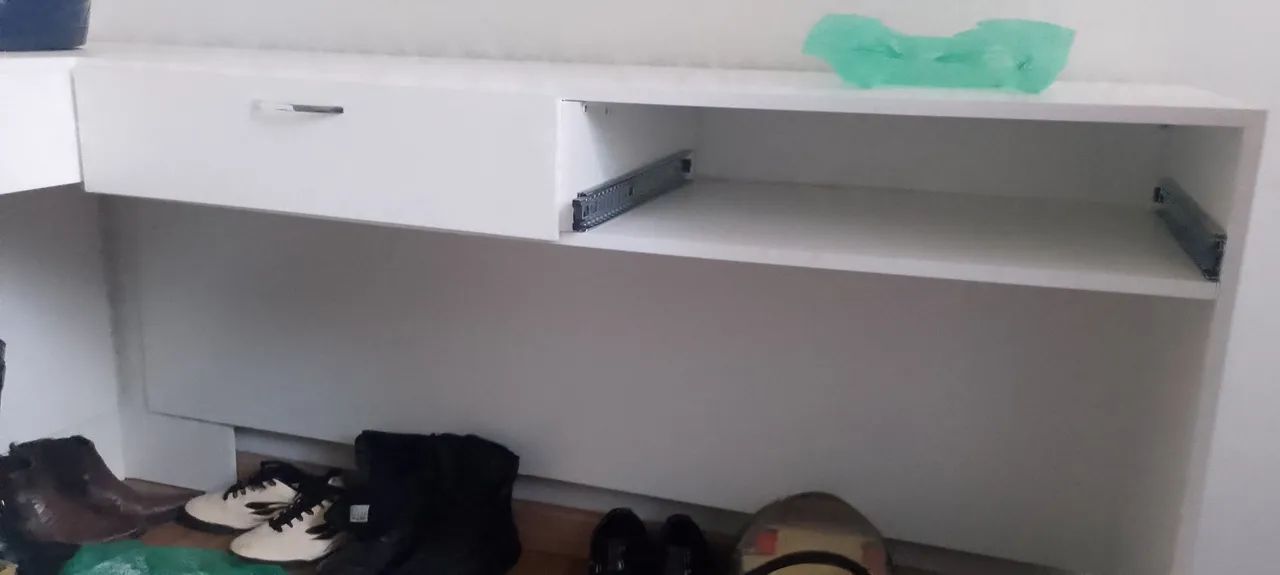 Vendo escrivaninha usada.  - Foto 2