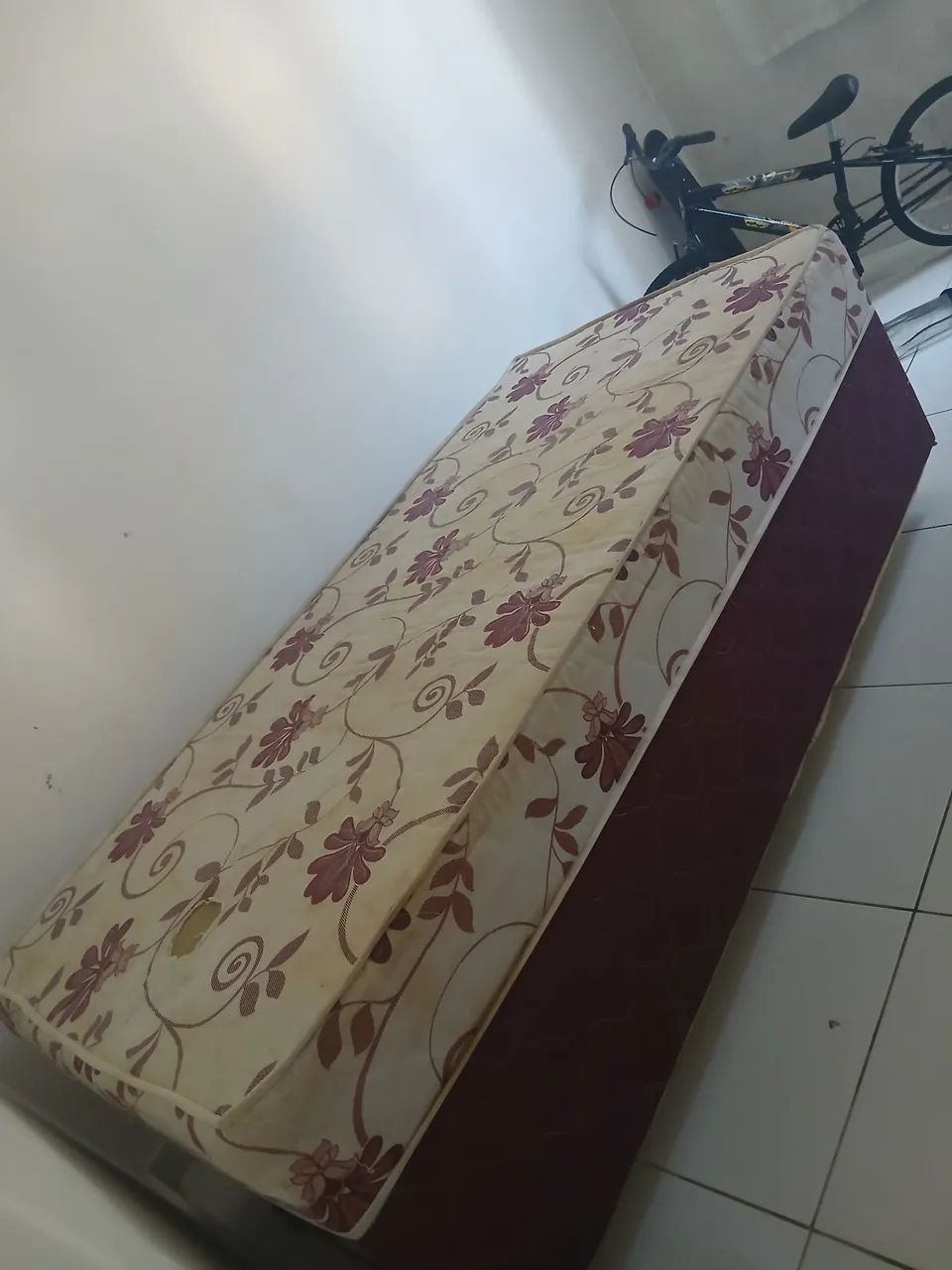 Cama de solteiro 