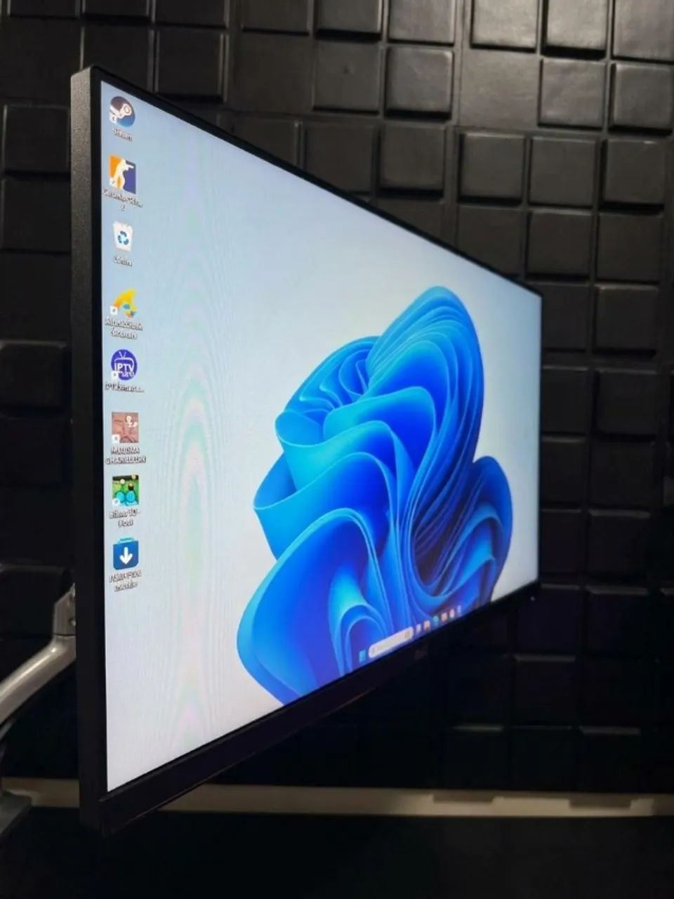 Monitor 24p AOC 240hz - Foto 2