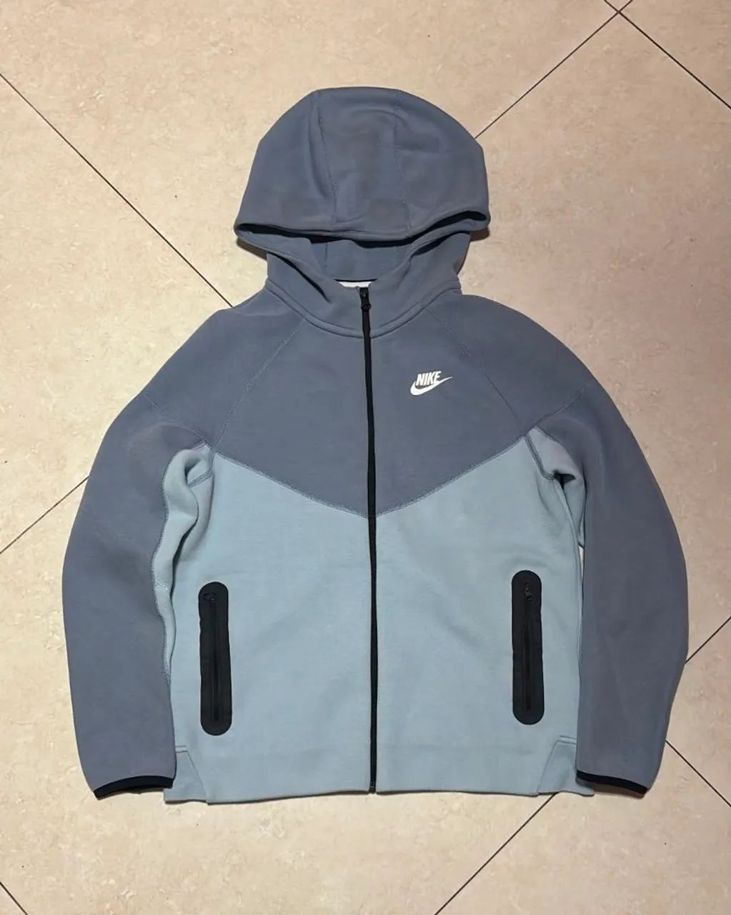 Conjunto Nike tech fleece