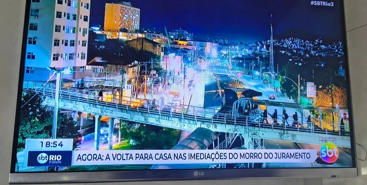 Tv Lg42 polegadas  - Foto 4