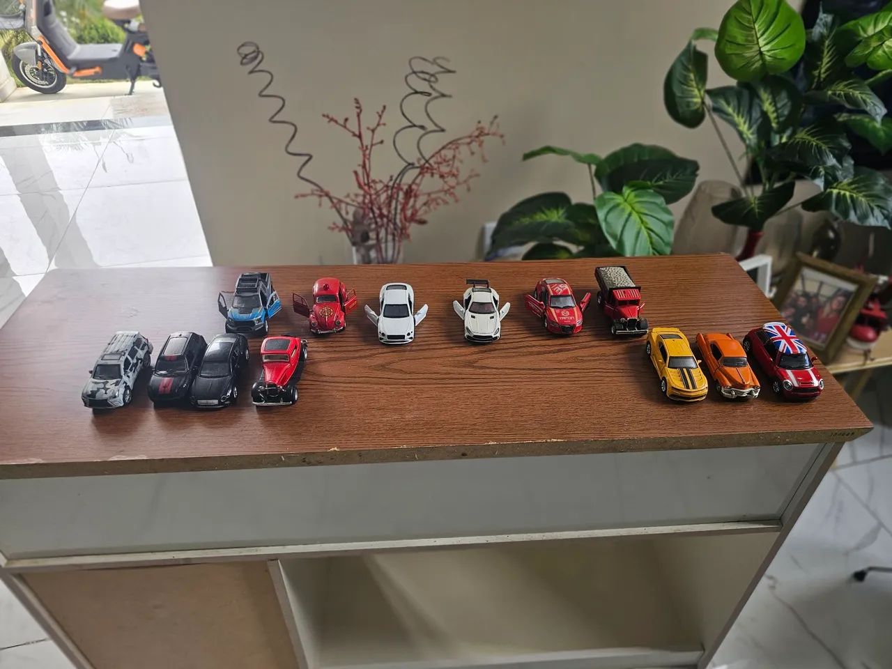 Carrinho de metal escala 1/34  20,00 unidades 