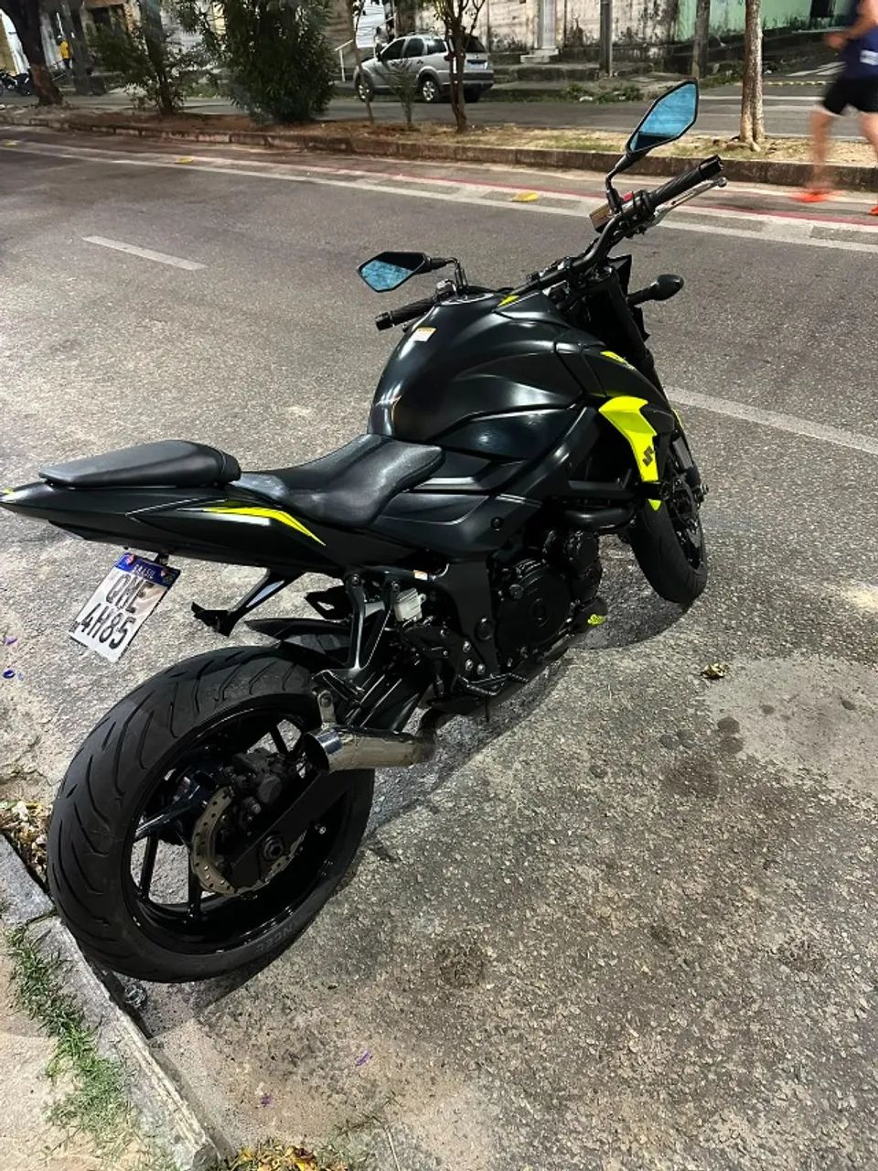 Suzuki 750 - Foto 2