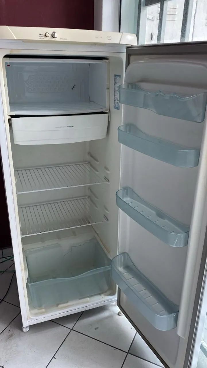 Geladeira Electrolux 110v - Foto 3