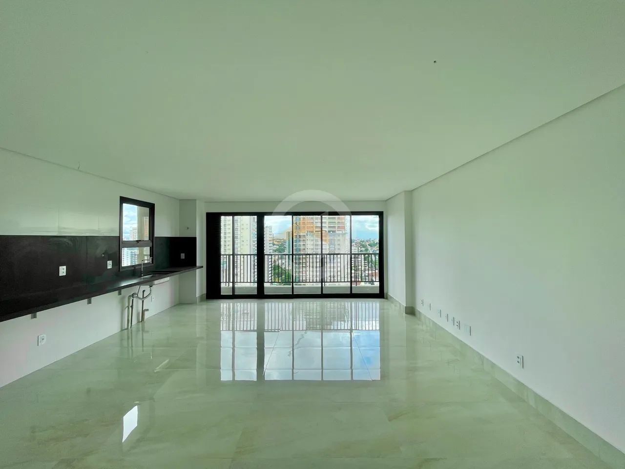 Apartamento 3 suítes no Setor Oeste