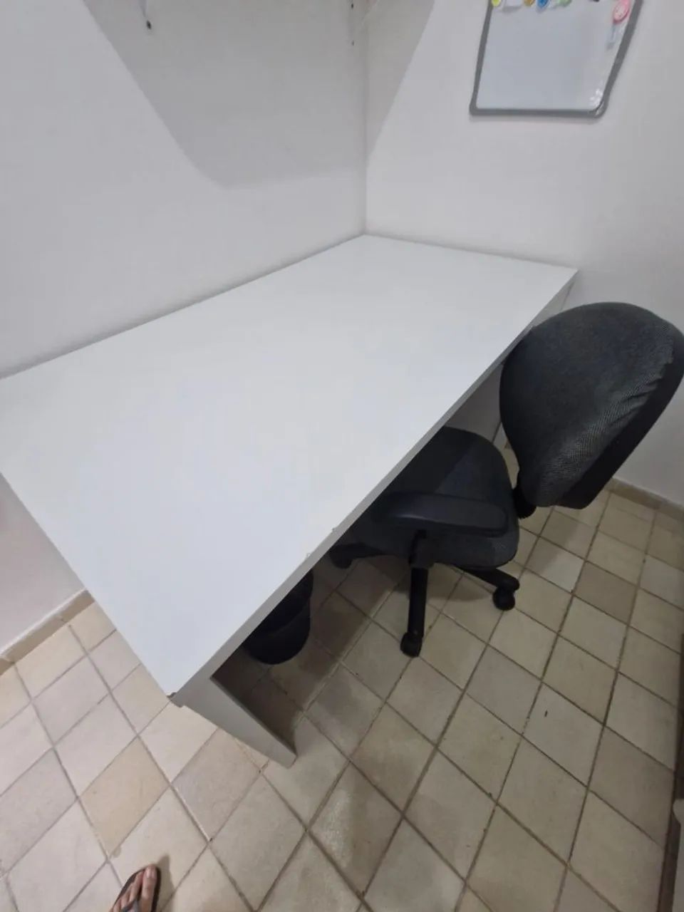 KIT ESCRITÓRIO- CADEIRA E MESA