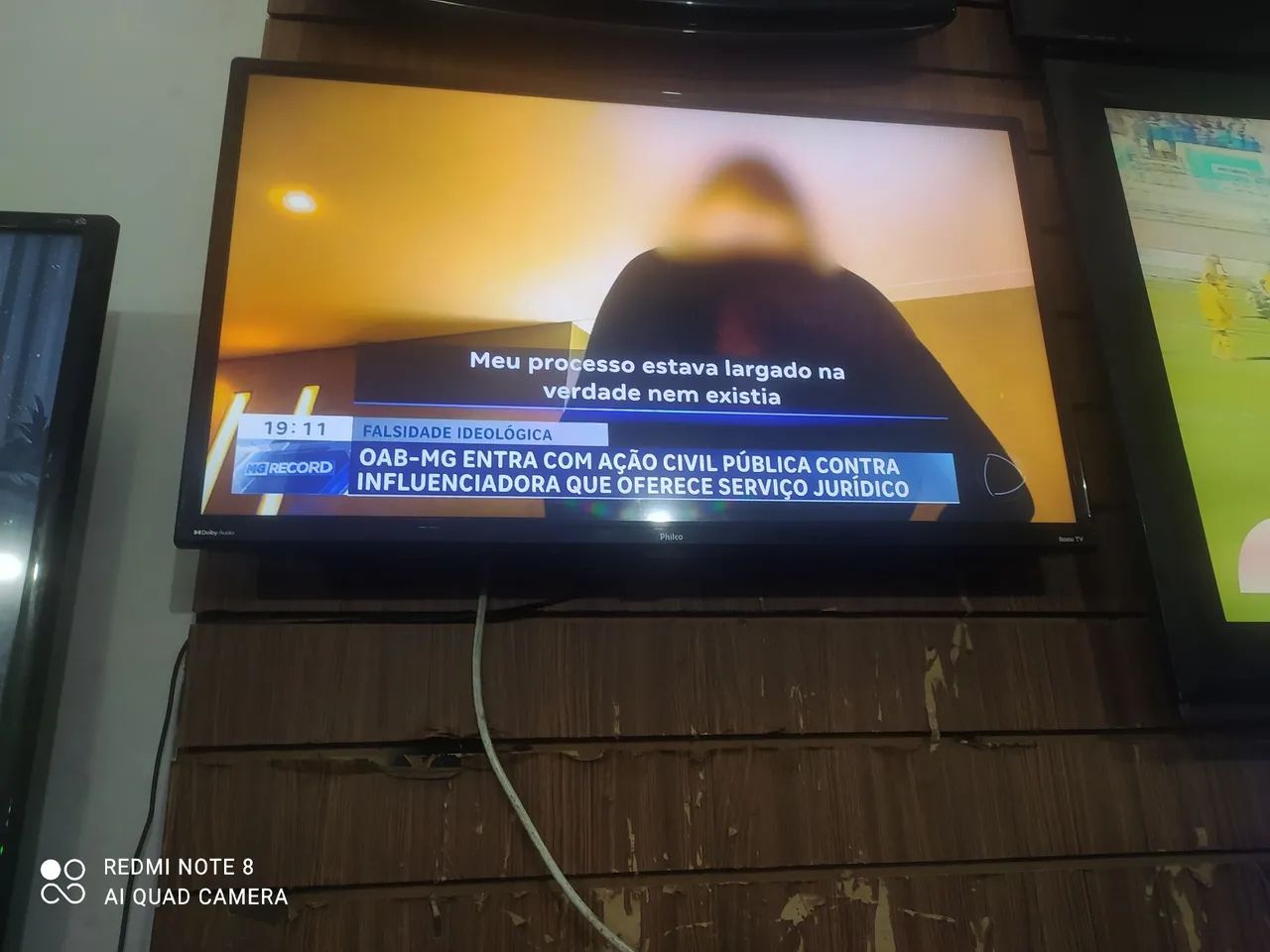 Vendo 4 tvs com garantia barato 