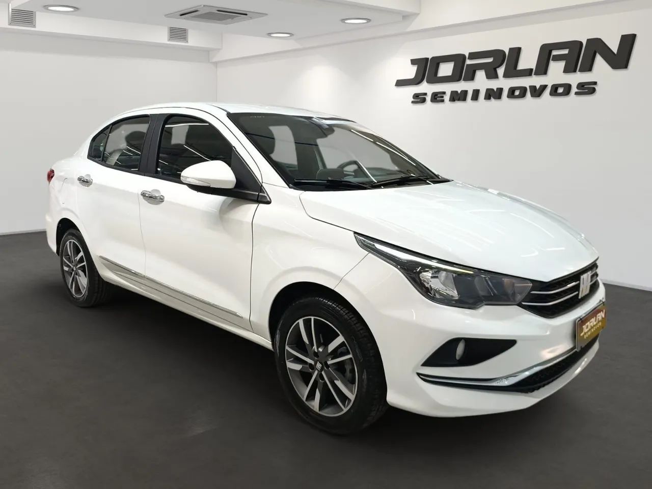 Fiat Cronos Precision 1.3 16V Flex Aut. 2023 - Foto 2